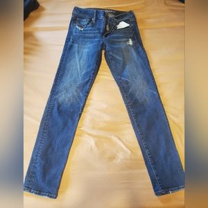 Ladies American Eagle Skinny Jeans